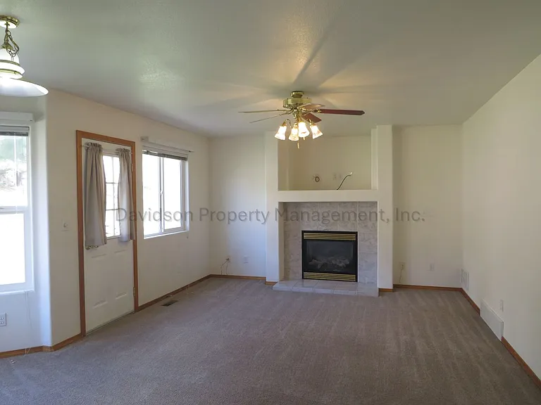 15485 Curwood Dr — Photo 5