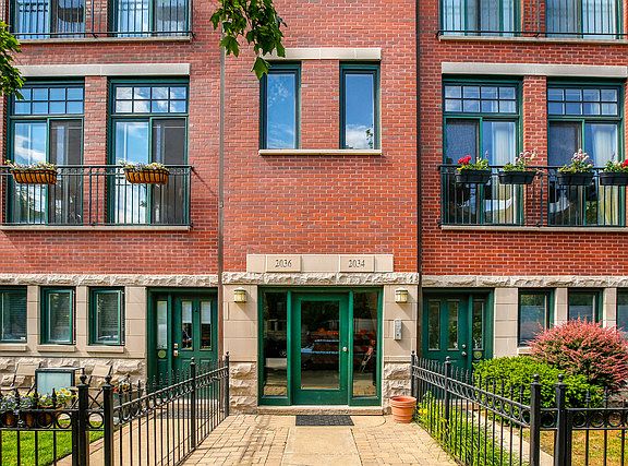 2nd image of 2036 W Warner Ave Unit 102