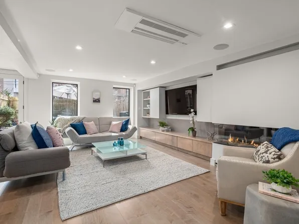 216 W Canton St APT 1, Boston, MA 02116