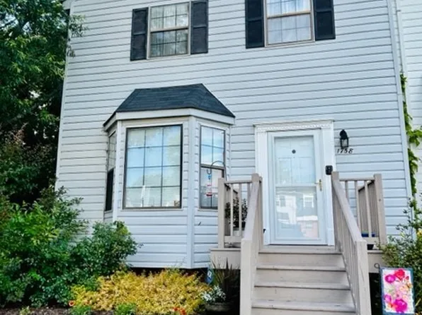 1758 Skiffes Creek Cir, Williamsburg, VA 23185