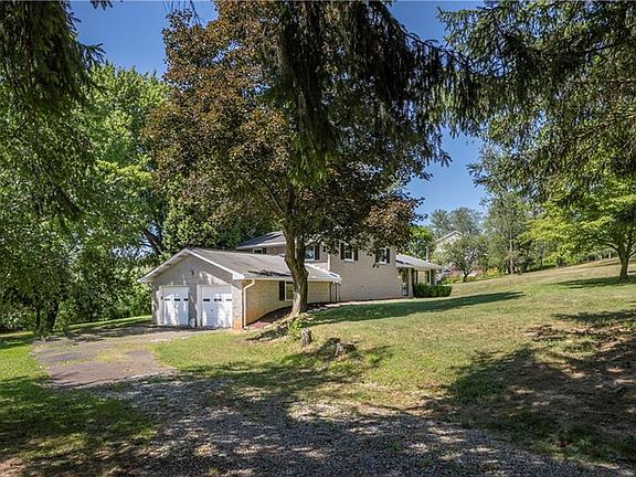 3rd image of 1003 Greer Ln