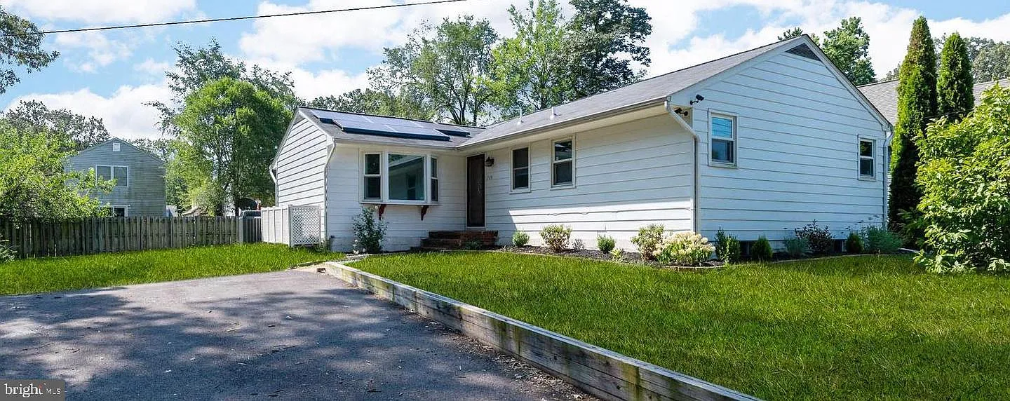208A McGuirk Rd photo 1