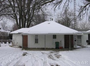 402 S College St, Macomb, IL 61455