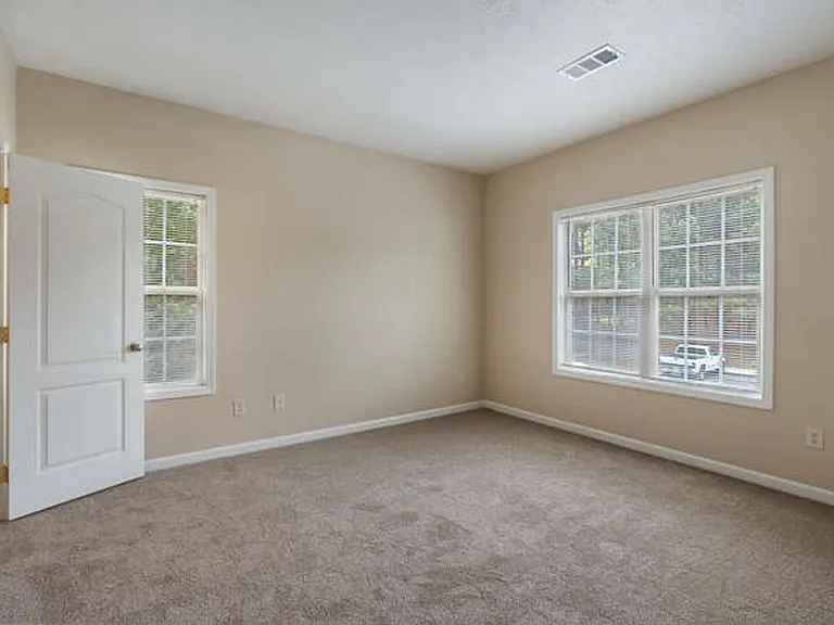 Beulah Park Apartments — Photo 9