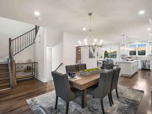 1 Driftway Ln, Montvale, NJ 07645