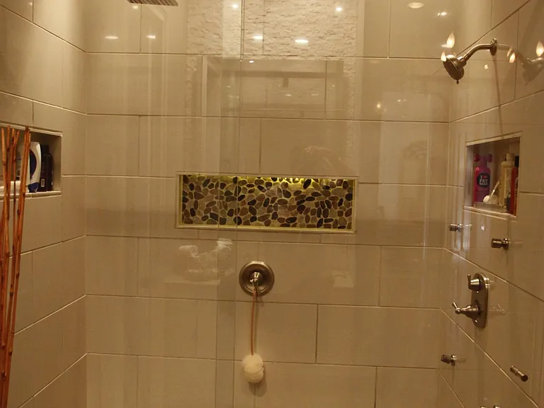Amazing walk-in shower