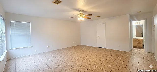 5715 Lovett Oaks — Photo 7