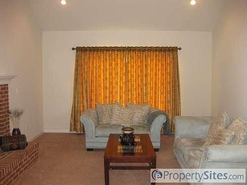 4th image of 42850 Lindsey Heights Pl