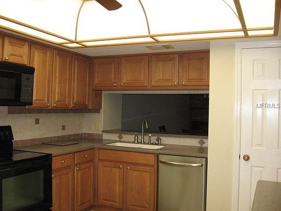 5th image of 1055 Kensington Park Dr Unit 611