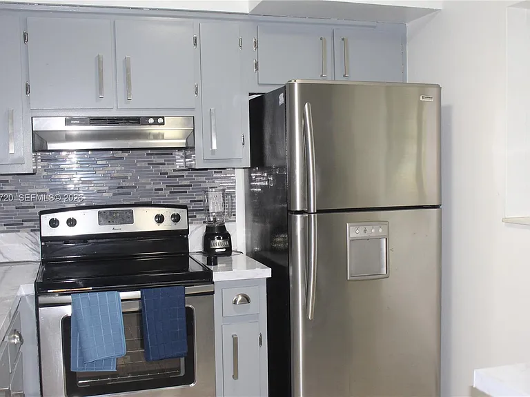 110 Gardens Dr #103 — Photo 3