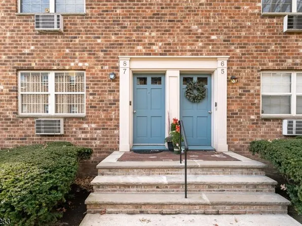 19 Savage Rd #8, Denville, NJ 07834