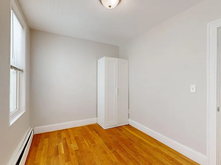 205 Chelsea St #3 — Photo 18