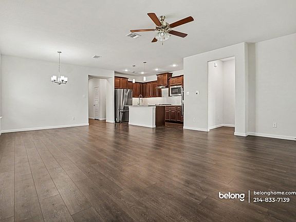 5th image of 628 Cherry Hills Rd