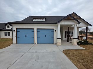 5814 Belaire Cir, Granbury, TX 76048