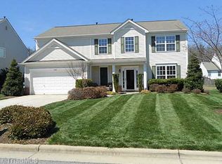 1328 Pondhaven Dr, High Point, NC 27265