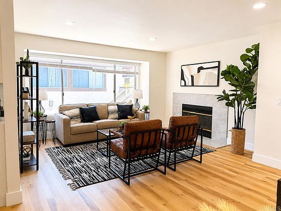4th image of 10258 Norma Gardens Dr Unit 4