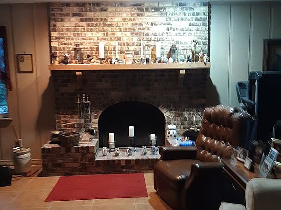 4th image of 605 Saint Augustine South Dr