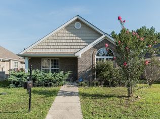 2239 Village Ln, Calera, AL 35040