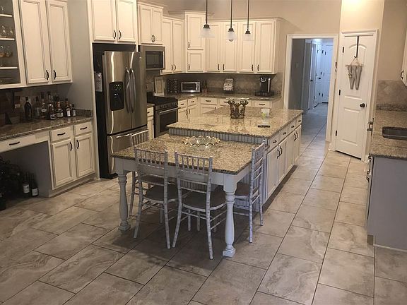 3rd image of 8709 Blake Evan Cir
