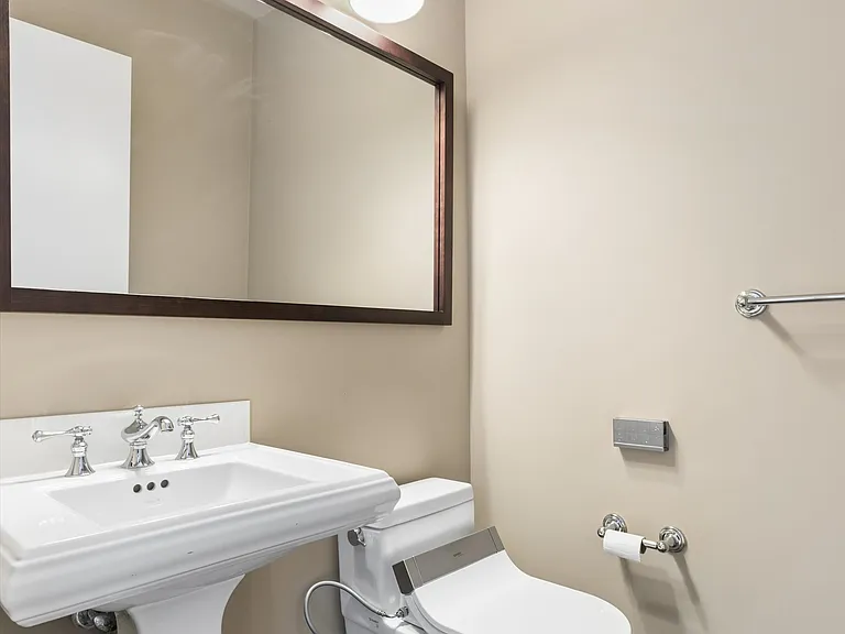 2 Columbus Ave #30A — Photo 12