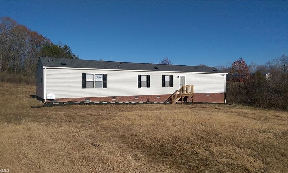 1st image of 265 Steamboat Dr