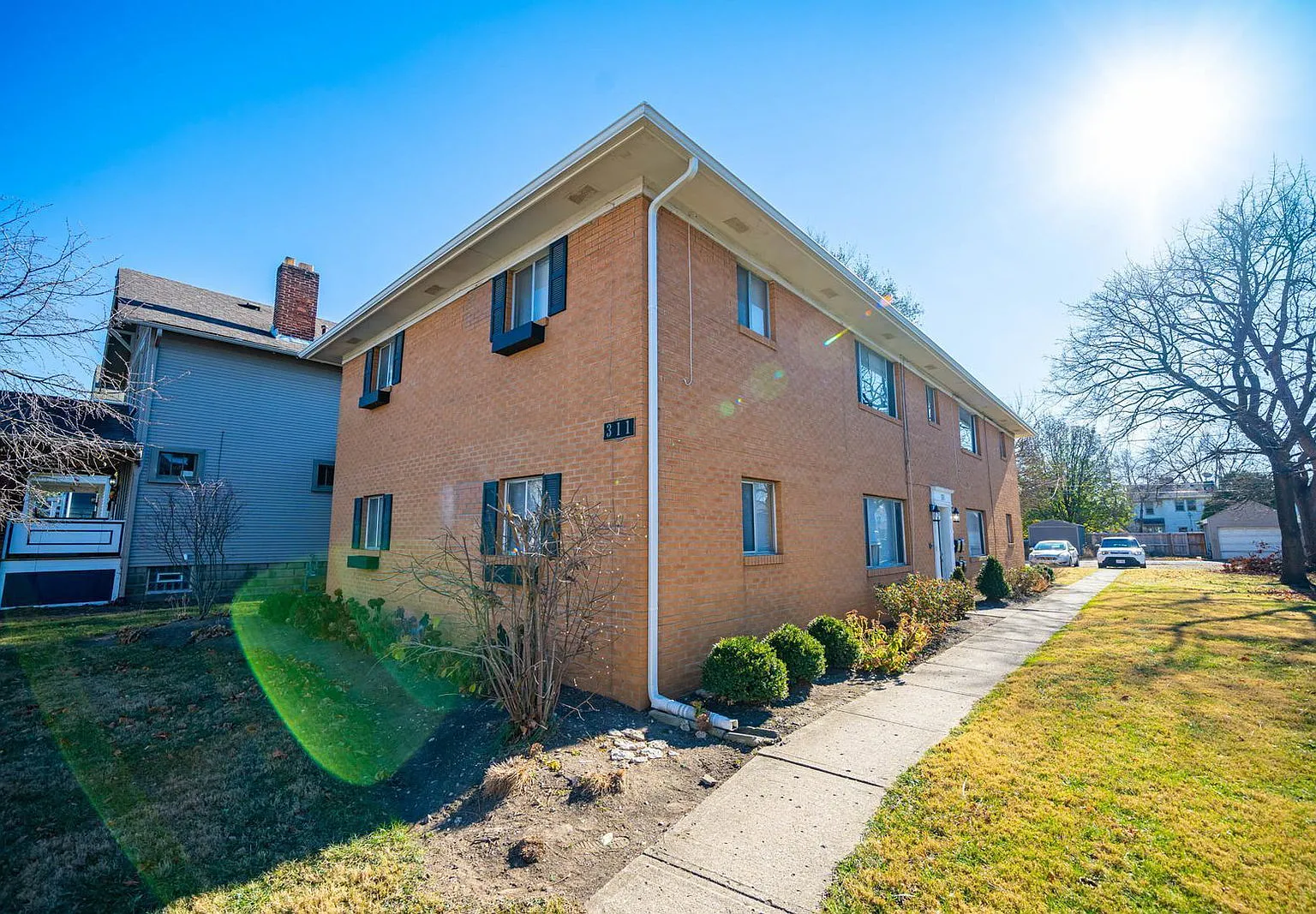 2 bed, 1.0 bath, $1,085 — Photo 1