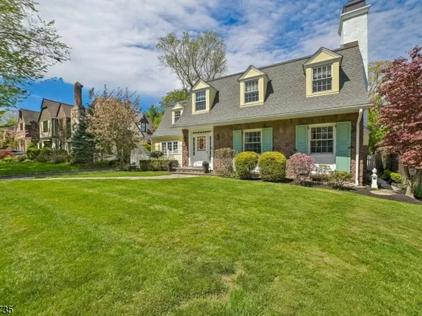 11 HAWTHORNE ROAD, Millburn Twp., NJ 07078