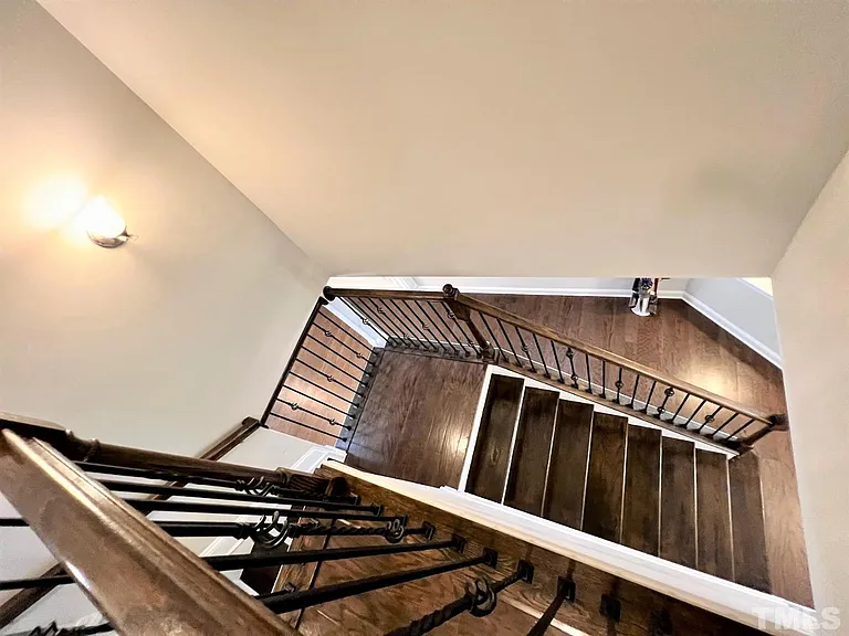 416 Daylin Dr — Photo 22