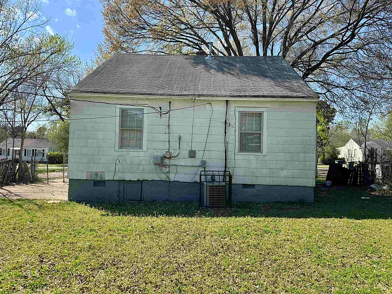 992 Wrenwood St — Photo 13