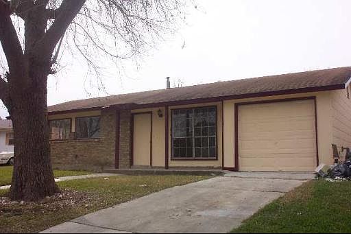 1st image of 2923 DASA LEO DR