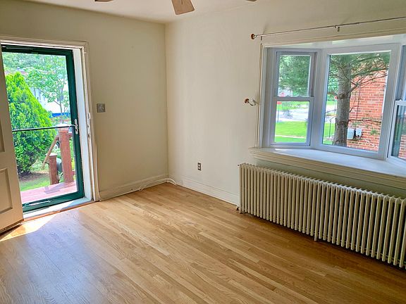 4th image of 4702 Gallatin St