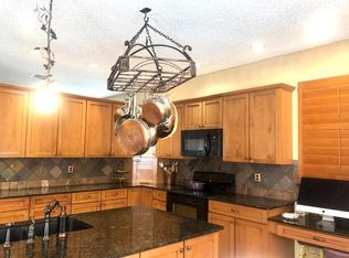3022 Rockville Ln, Royal Palm Beach, FL 33411
