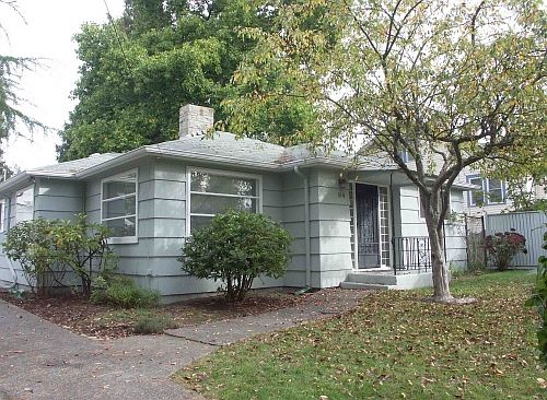 Exterior Photo 3