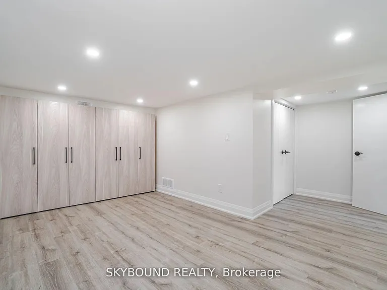 129 Milton St — Photo 14