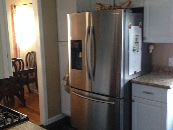 4th image of 491 Deodara St