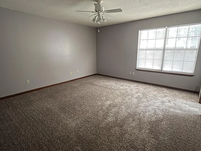 310 Bimini Way — Photo 5