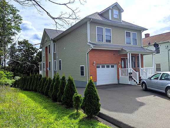 2nd image of 325 Farmington Ave