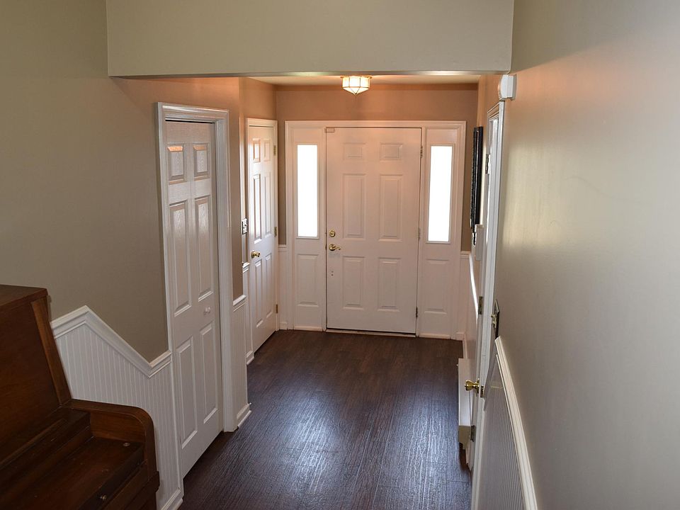 1st image of 1357 Lindsay Ln