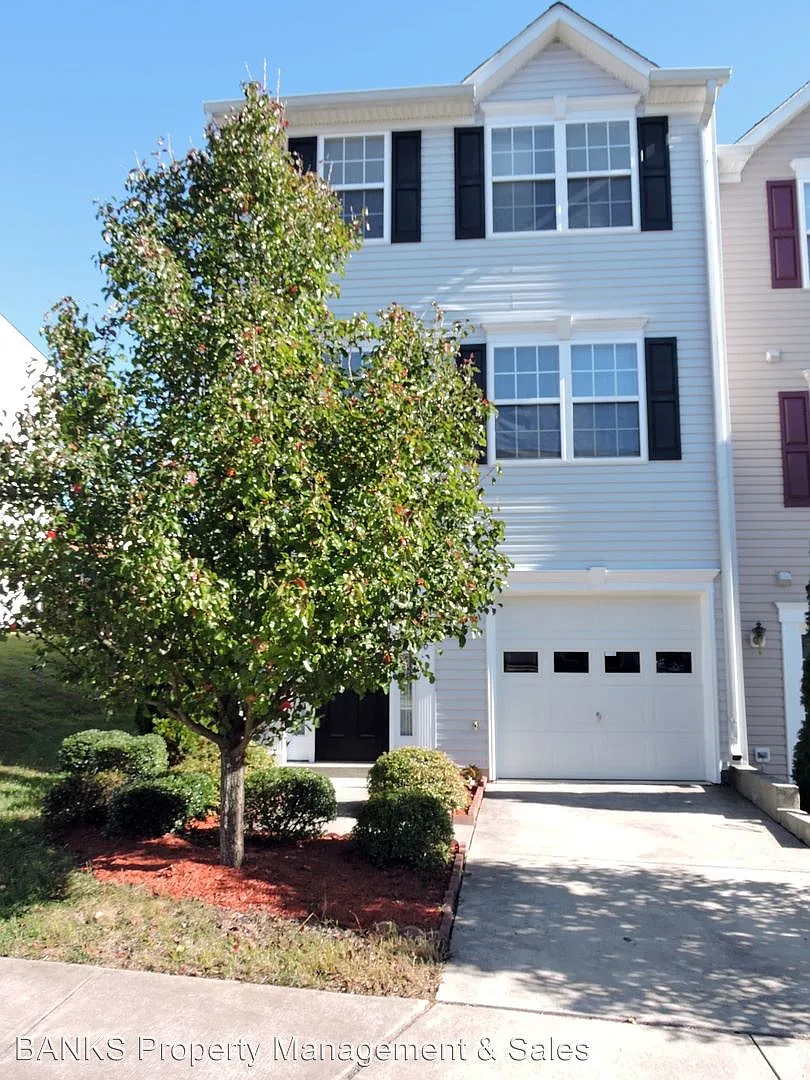 7316 Wytheville Cir photo 1