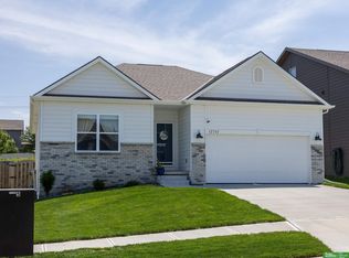 17717 Ogden St, Omaha, NE 68116
