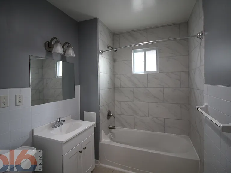 813 Douglas St NW — Photo 10