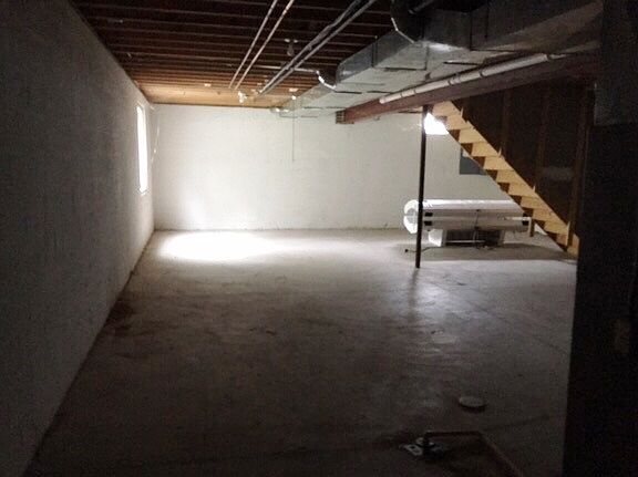3rd image of 1739 Hannum Dr