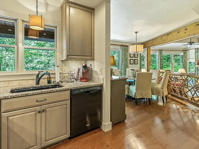 412 Dog Mountain Rd — Photo 15