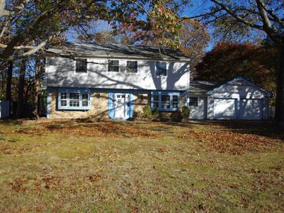 25 Wycomb Pl, Coram, NY, 11727