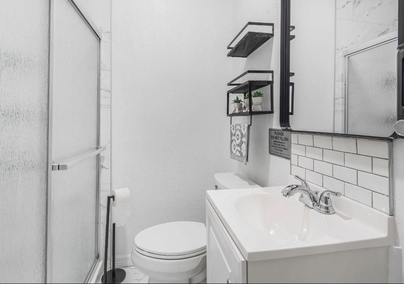 4 bed, 3.0 bath, 2654 sqft, $1,351 — Photo 4