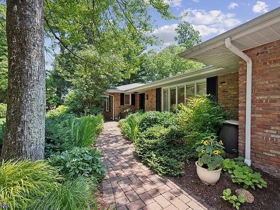 3rd image of 74 Radtke Rd