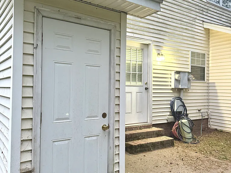 125 & 127 Country Town Ct #125 — Photo 11