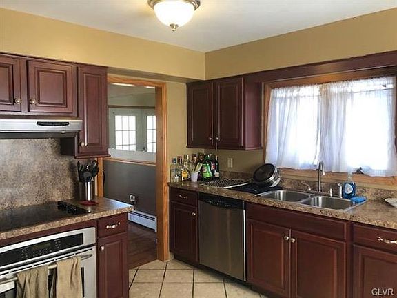 3rd image of 351 Rossmor Dr