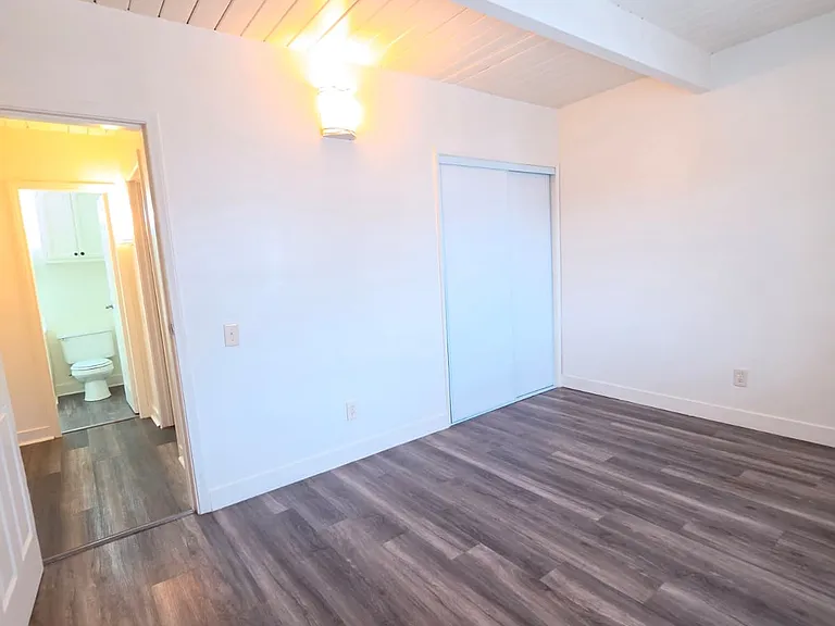 12003 Berendo Ave #5 — Photo 12