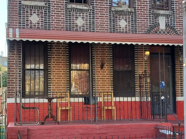 1146 Saint Marks Ave, Brooklyn, NY 11213